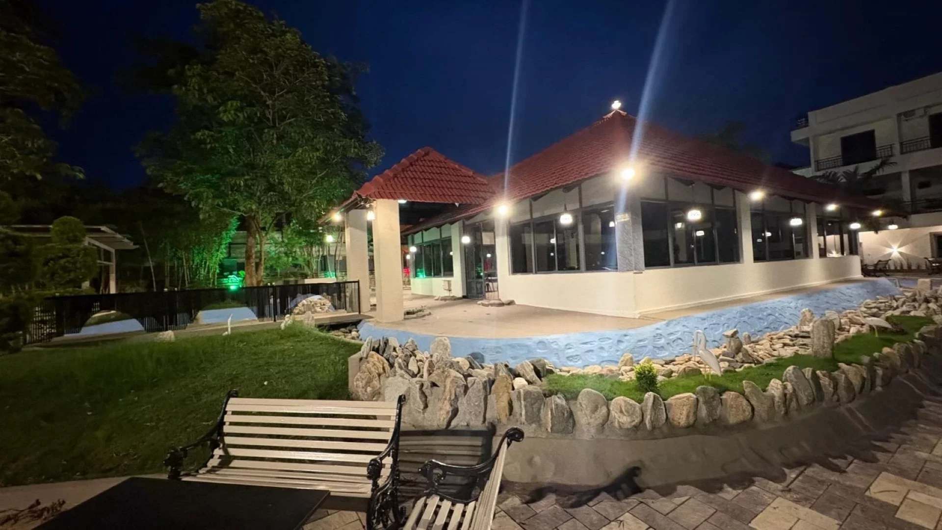 The Reef Lounge