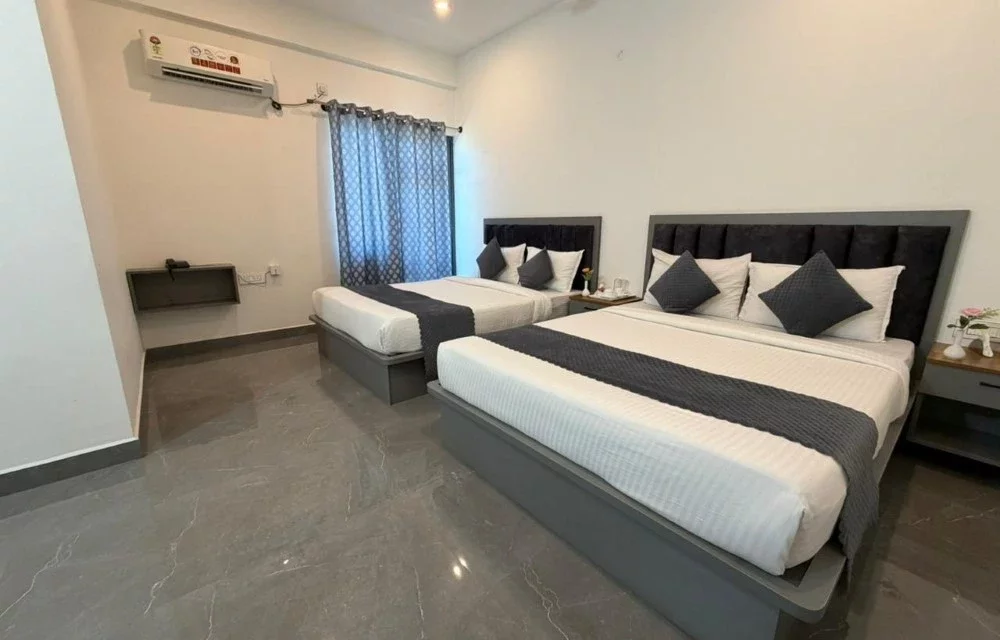 The Reef Lounge ROOMS_NAME Image
